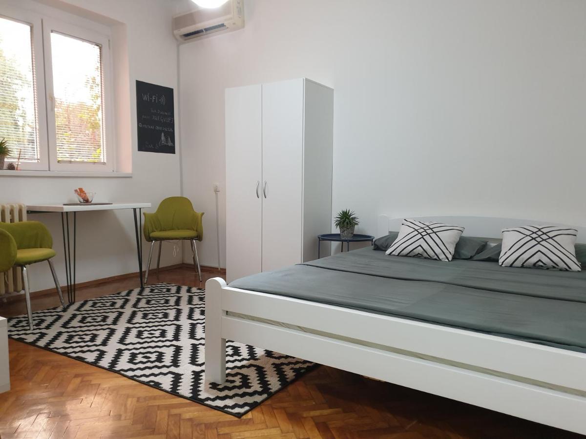 Apartman Park Jagodina-studio u centru grada Bagian luar foto